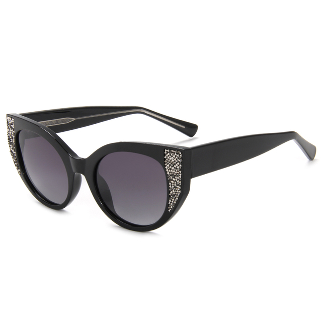 7010 Cat Eye Frame with Rhinestones Decorated Unique Design Fashion Women Sunglasses