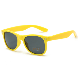 88163-5 Wayfarer Style Bright Yellow Color Frame with Silver Rivets Promote Sales Sunglasses